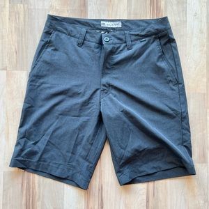 Travis Mathew - Beck Stretch Performance Shorts - 32